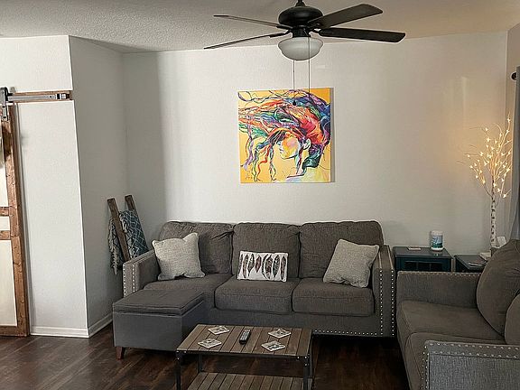 4th image of 2811 Ballentine Blvd