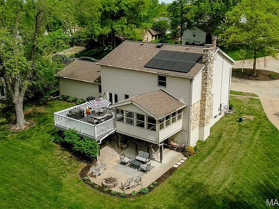 2nd image of 1825 Orchard Hill Dr