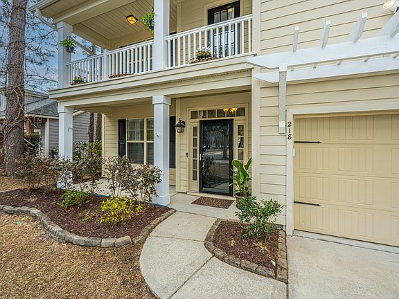 2nd image of 218 Comiskey Park Cir