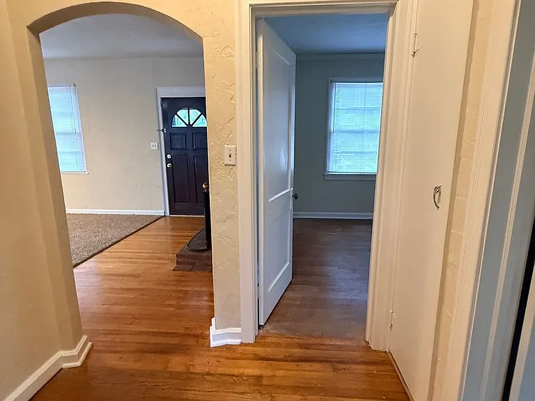 5725 E University Ave — Photo 29