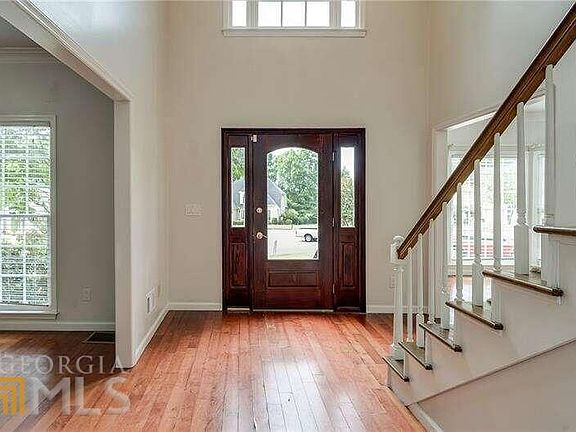 4th image of 1920 Glen Eves Dr
