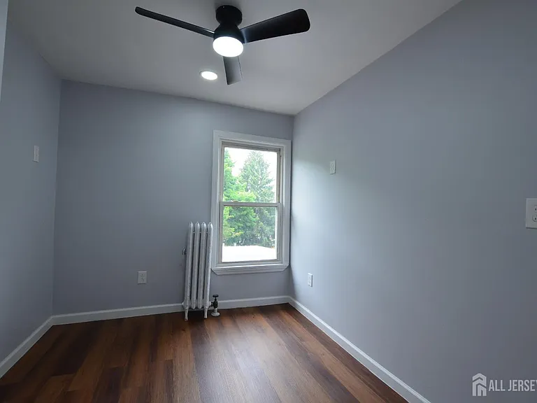 259 Main St — Photo 23