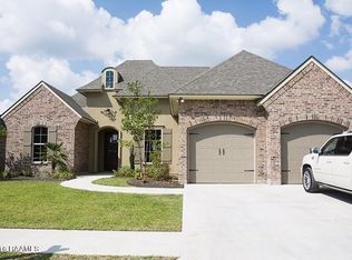 204 Cascade Palm Ct, Youngsville, LA 70592