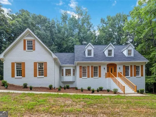 3710 Crossvale Rd, Lithonia, GA 30038