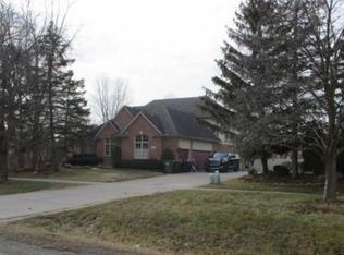 53765 Schoenherr Rd, Shelby Township, MI 48315