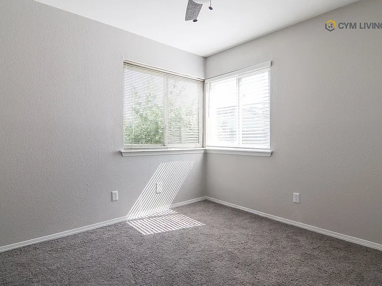The Port Apartments — Photo 14