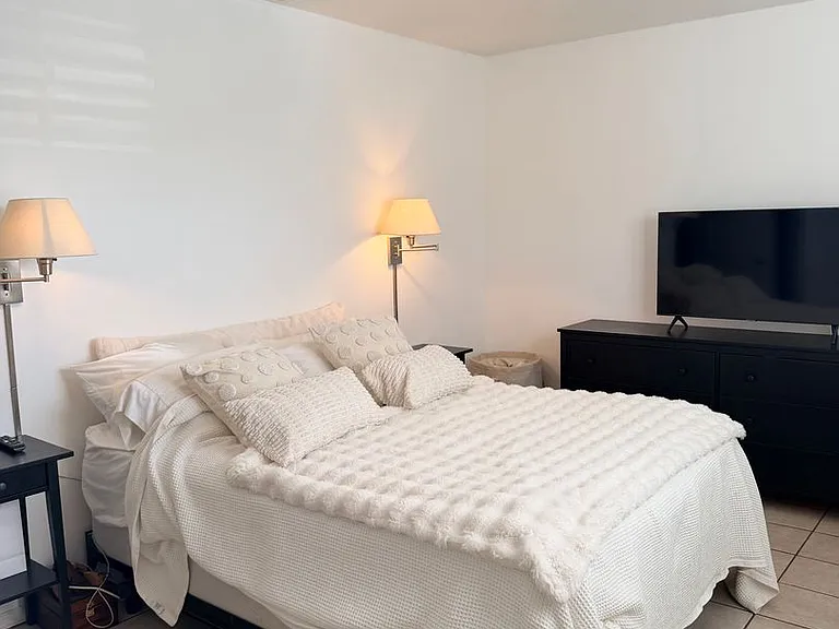 1 Orlando Ct — Photo 15