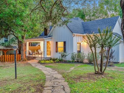 319 S College Ave, Fayetteville, AR, 72701