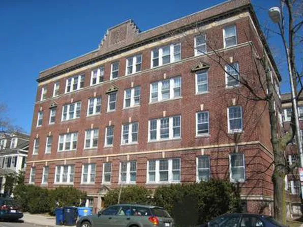 16999 Cambridge St #8, Cambridge, MA 02138