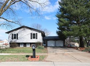 2188 Rule Ave, Maryland Heights, MO 63043