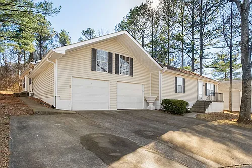 2824 Airwood Dr Photo 1