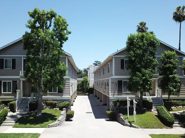 154 N Meridith Ave APT 6, Pasadena, CA 91106