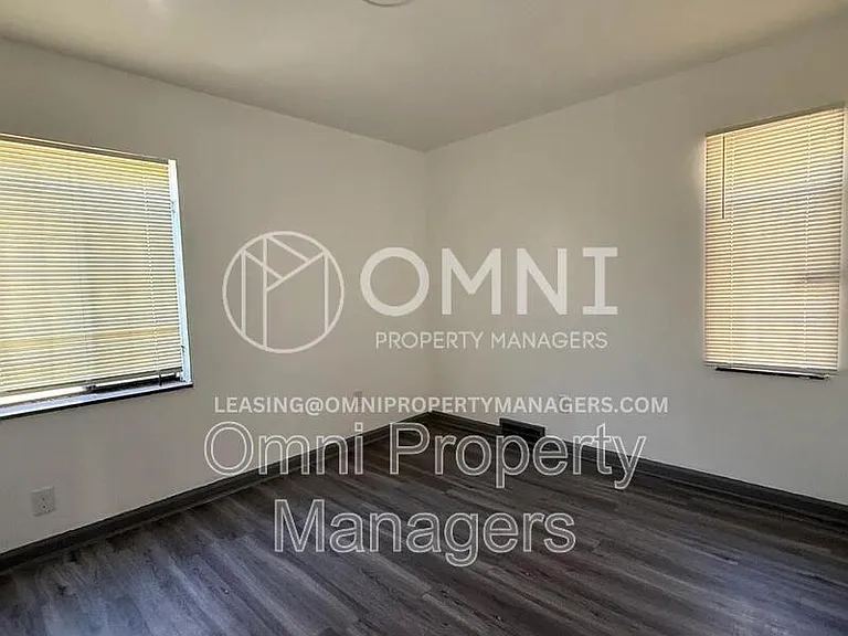 9747 Somerset Ave — Photo 14