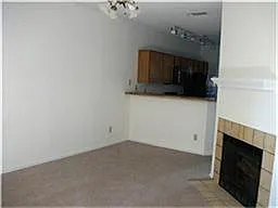 4800 W Lovers Ln — Photo 3