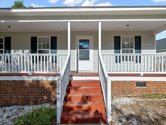 4th image of 1224 Grovewood Dr