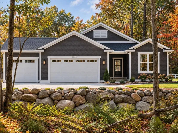 7328 Boulder Creek Dr, Midland, MI 48642