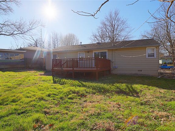 5th image of 2270 Yorkshire Dr