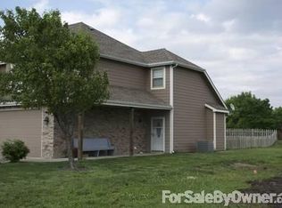 904 Eagle Ridge Dr, Baldwin City, KS 66006