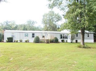 3523 Div Natchez Trace Rd, Camden, TN 38320