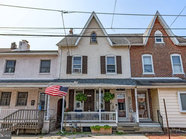 402 E 4th St, Boyertown, PA 19512