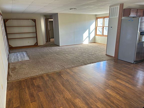 2nd image of 332 N Warren Ave