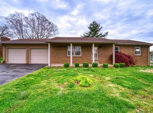 1066 N Eskew Rd, Boonville, IN 47601