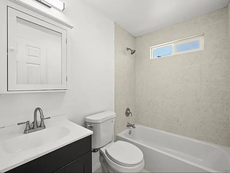 2038 Siegle Dr #B — Photo 7