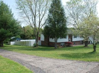 769 Eblen Cir, Kingston, TN 37763