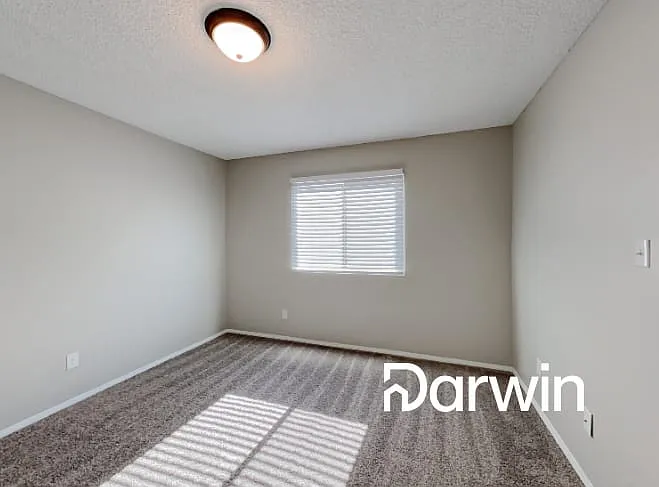 1610 W Estrella Dr — Photo 8