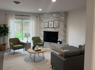 8411 Braeburn Valley Dr, Houston, TX 77074