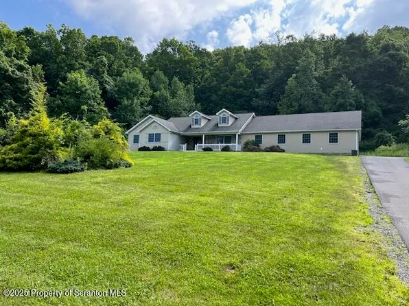 260 Johnson Hill Rd, Carbondale, PA 18407