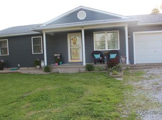 406 S June St, Jerseyville, IL 62052