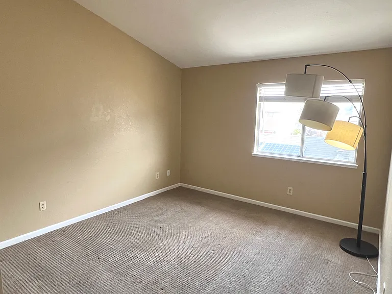 5354 Meadow Wood Ln — Photo 11