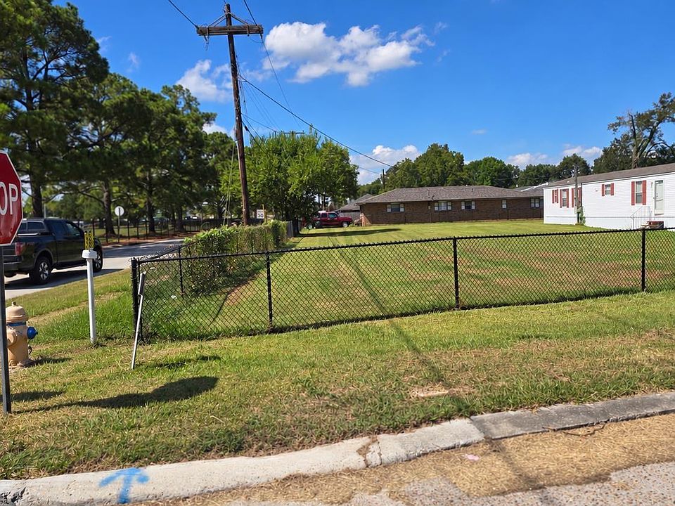 2nd image of Merganzer Ave