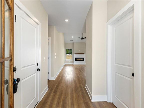 4th image of 5213 Norah Pl NW