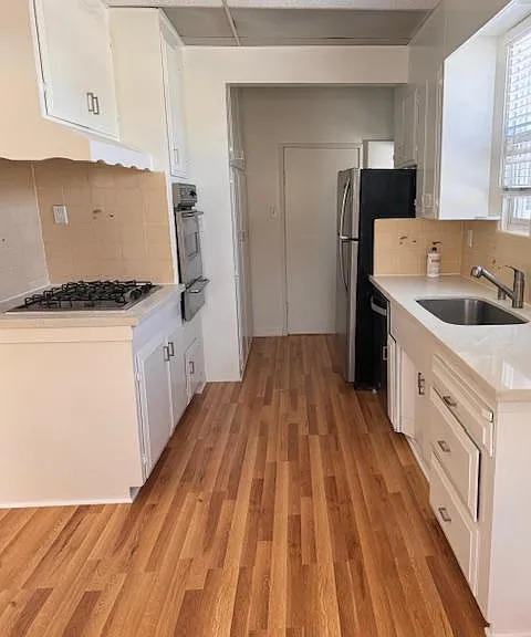 2779 Lakewood Ave — Photo 9