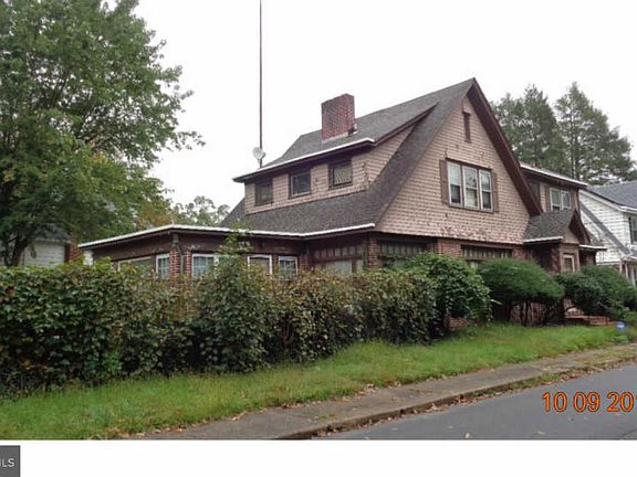 2nd image of 24 River Dr