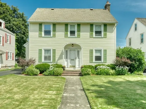 136 Hoover Rd, Rochester, NY 14617