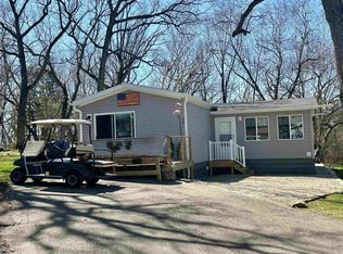 W1325 Spring Grove Rd, Ripon, WI 54971