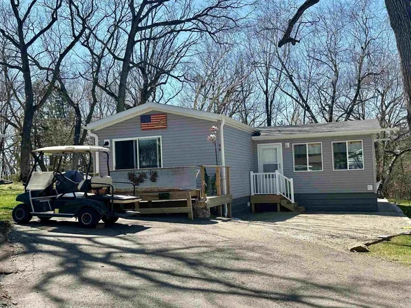 W1325 Spring Grove Road, Ripon, WI 54971
