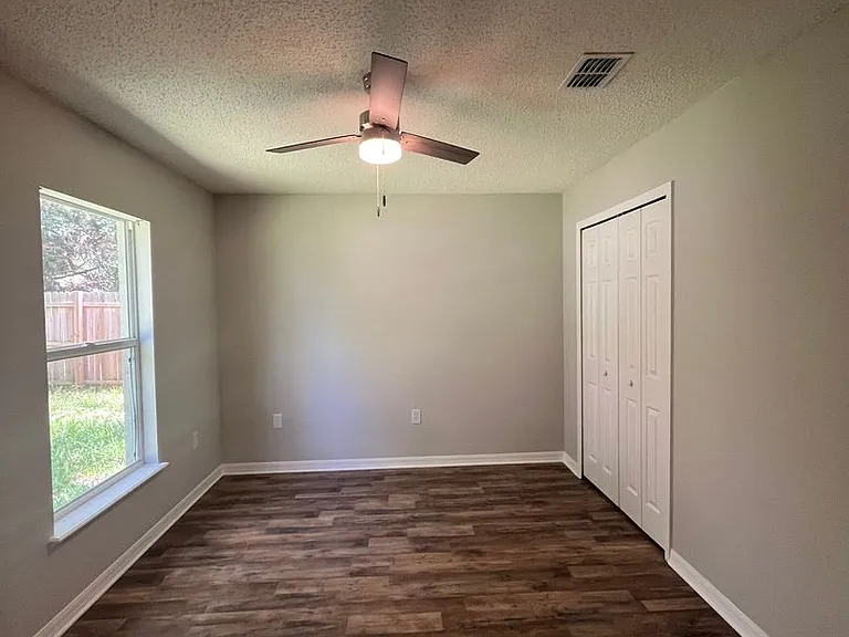 15 Postman Ln — Photo 10