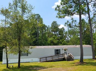 19641 Cardinal Cove Dr, Saucier, MS 39574