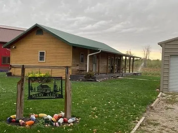 4875 Lake Shore Dr, Tekamah, NE 68061