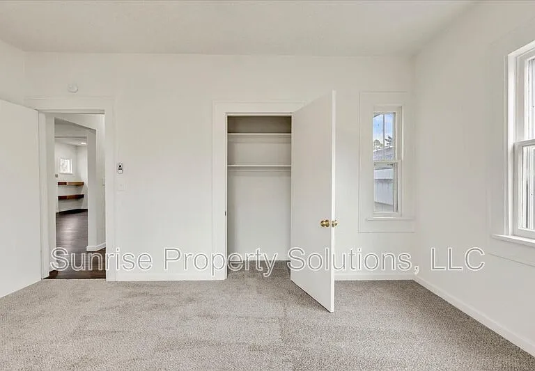 1704 NW 32nd St — Photo 7