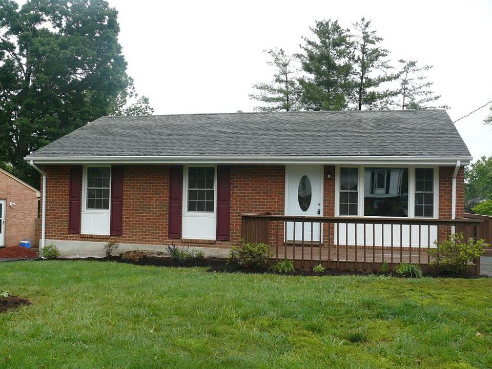 1st image of 2807 Byron Dr