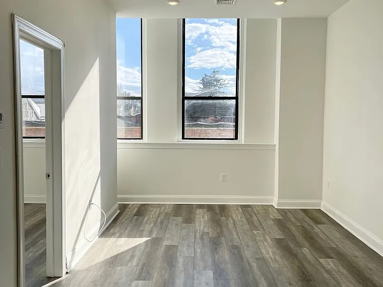 6800 Market Residential — Photo 11