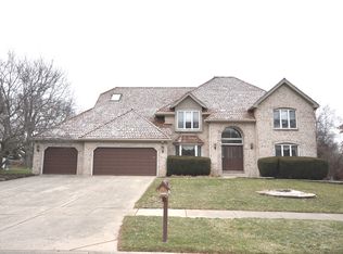 4012 Broadmoor Cir, Naperville, IL 60564