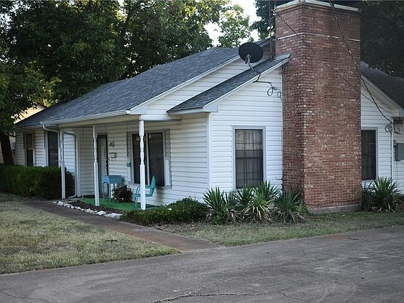 3rd image of 117 N Hamilton St