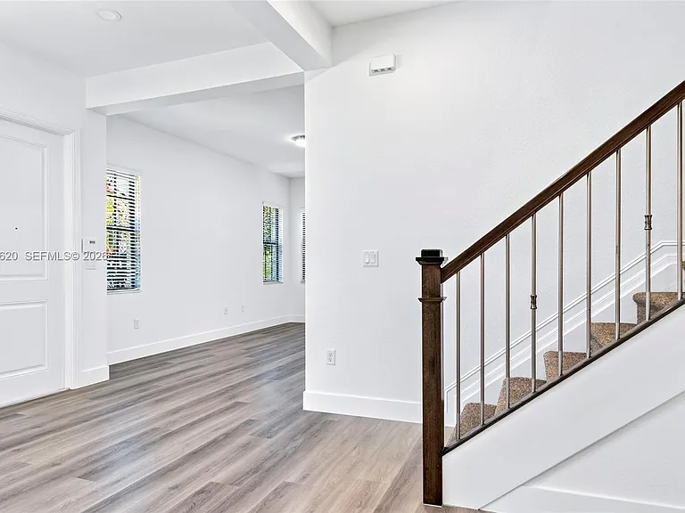 142 SW 127th Ter — Photo 37