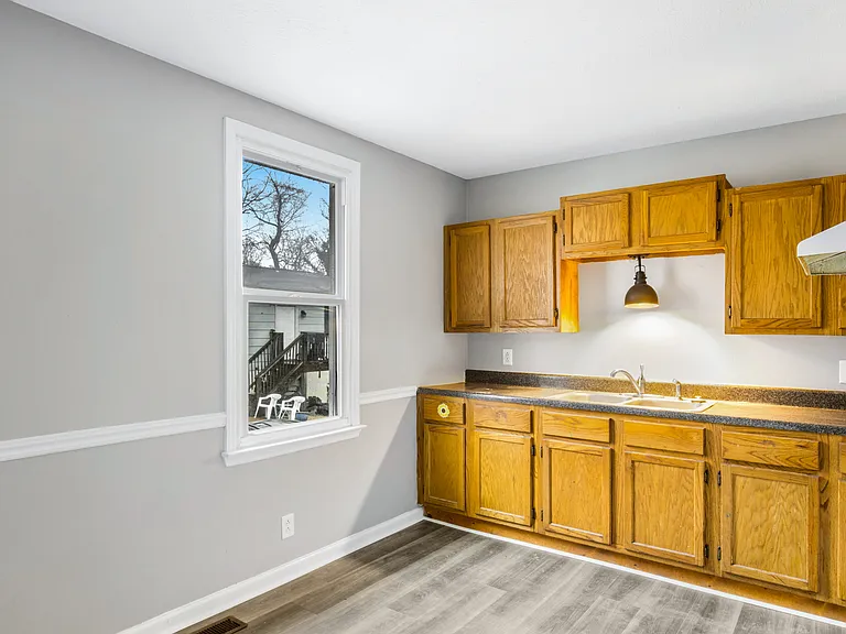 838 Circle Dr — Photo 7